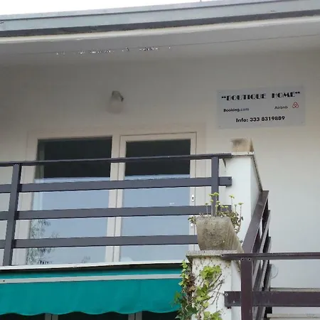 Apartment Boutique Llido Degli Estensi