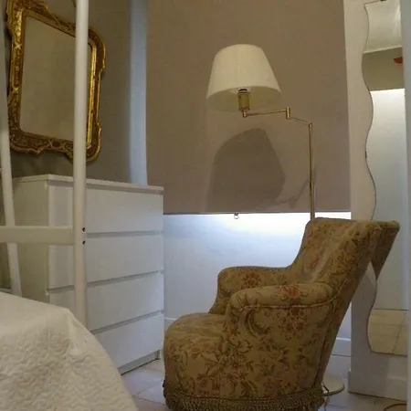 Boutique Apartment *
